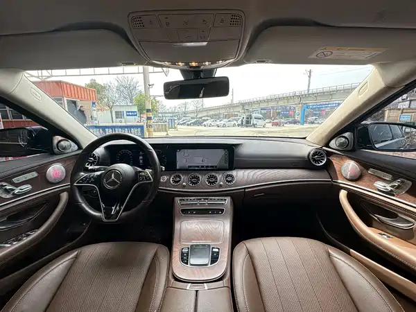 Mercedes-Benz E-Class 2023