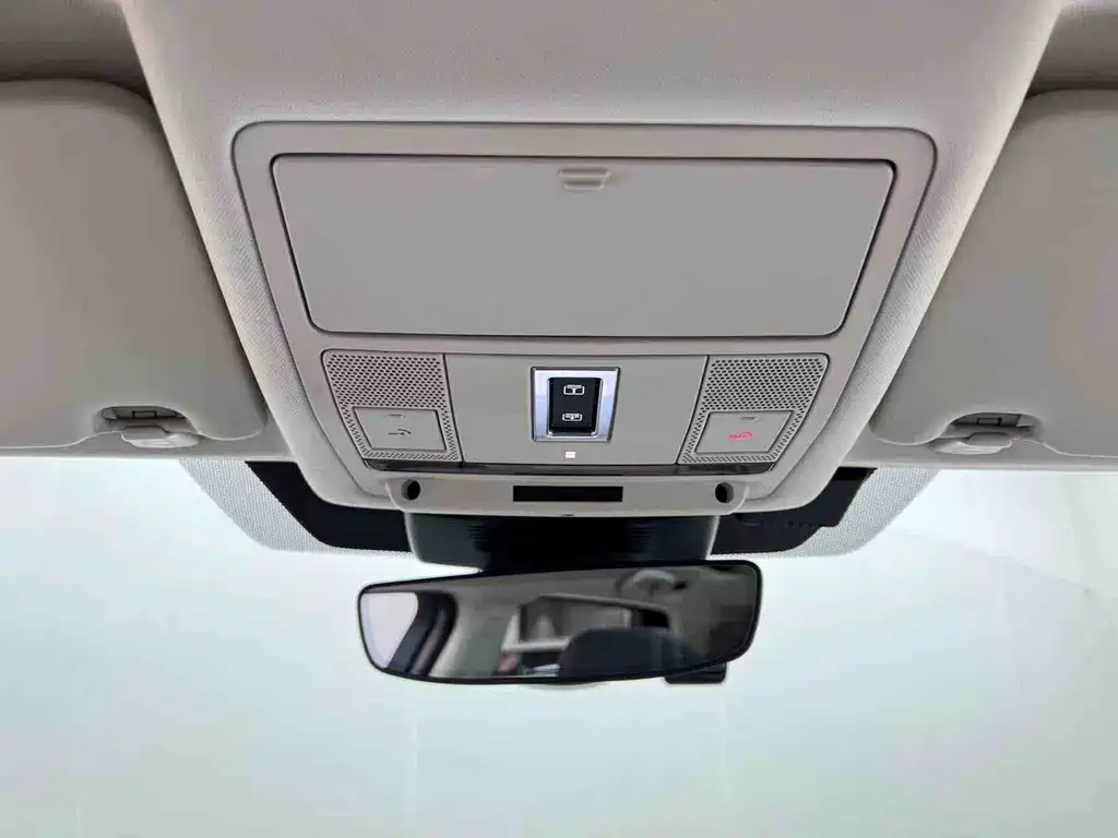 Land Rover Discovery Sport 2020 — фото 17