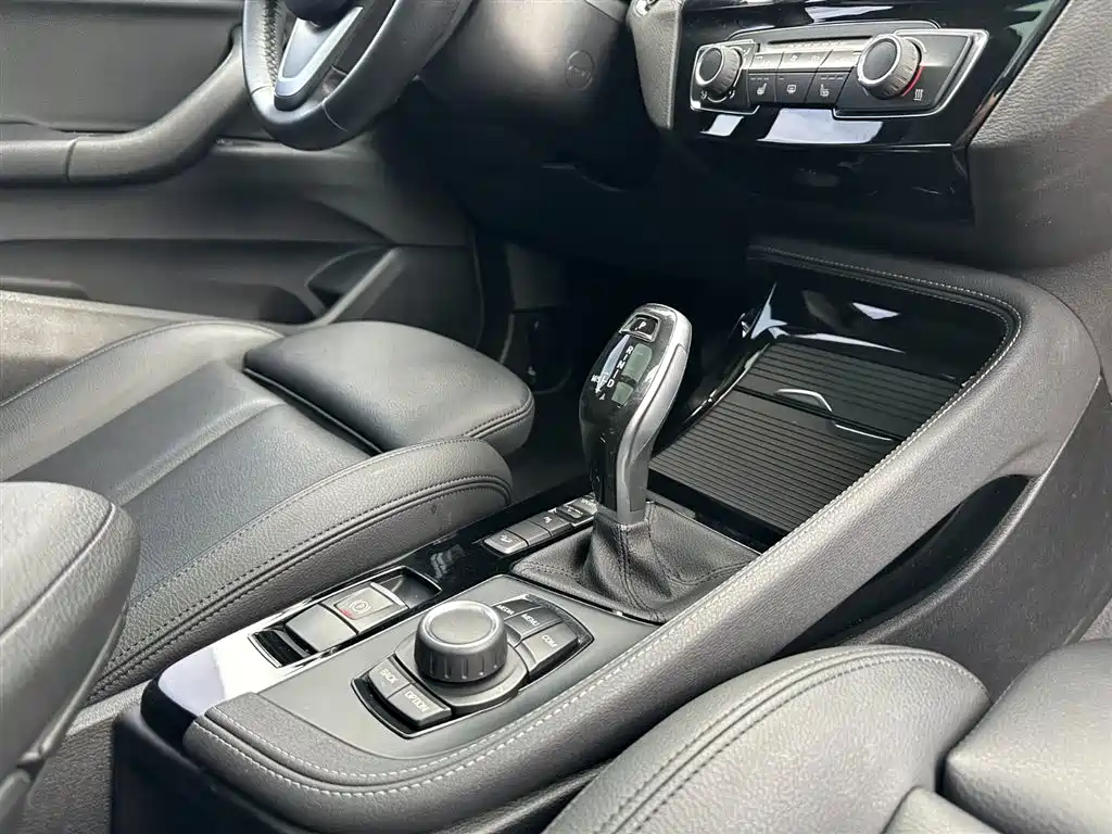 BMW X2 2019 — фото 19