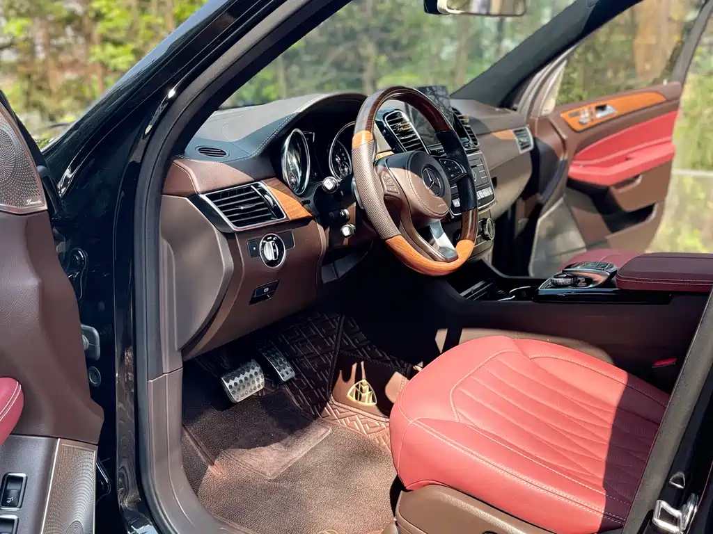 Mercedes-Benz GLS 2019 — фото 28
