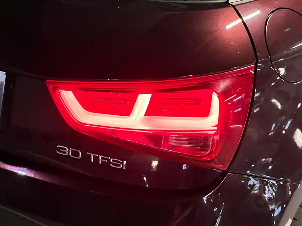 Audi A1 2013 — фото 15