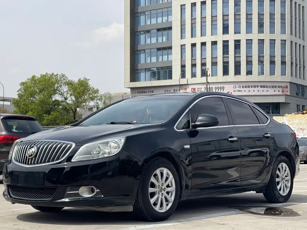Buick Excelle 2014 — фото 1