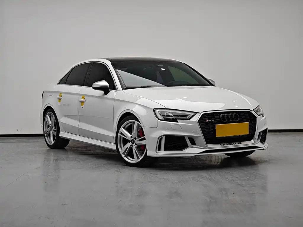 Audi RS 3 2019 — фото 5