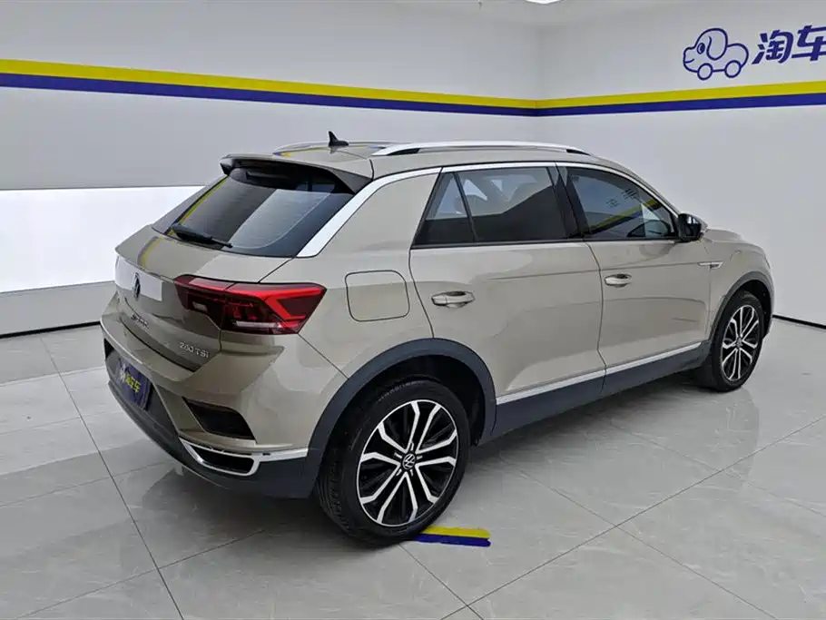 Volkswagen T-Roc 2021 — фото 3