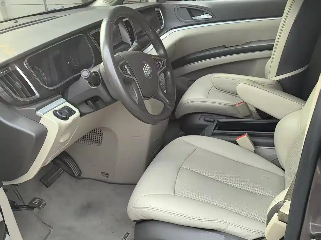 Buick GL8 2014