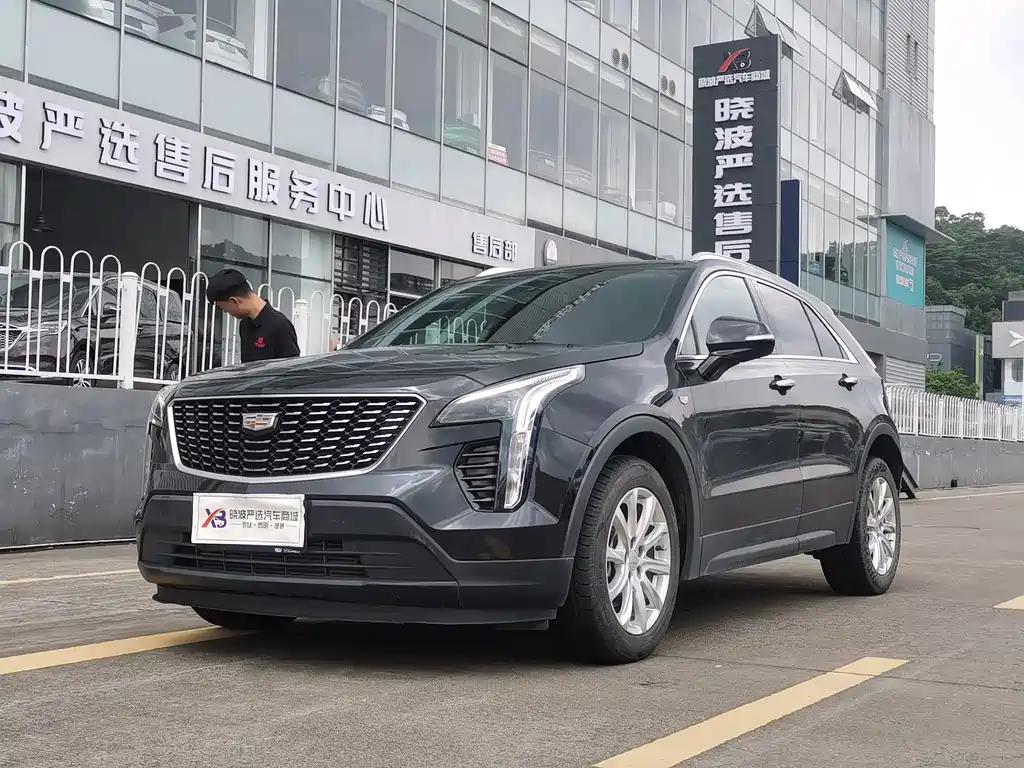 Cadillac XT4 2021 — фото 1