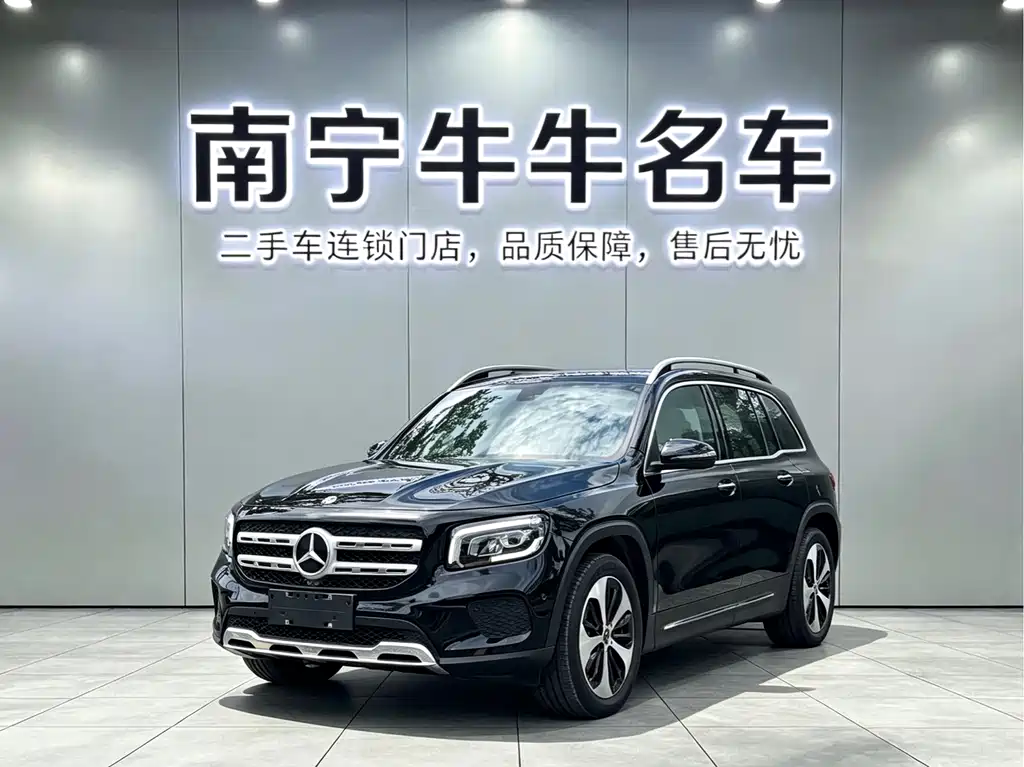 Mercedes-Benz GLB 2023 — фото 1