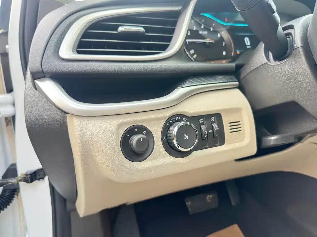 Buick Excelle 2020 — фото 20