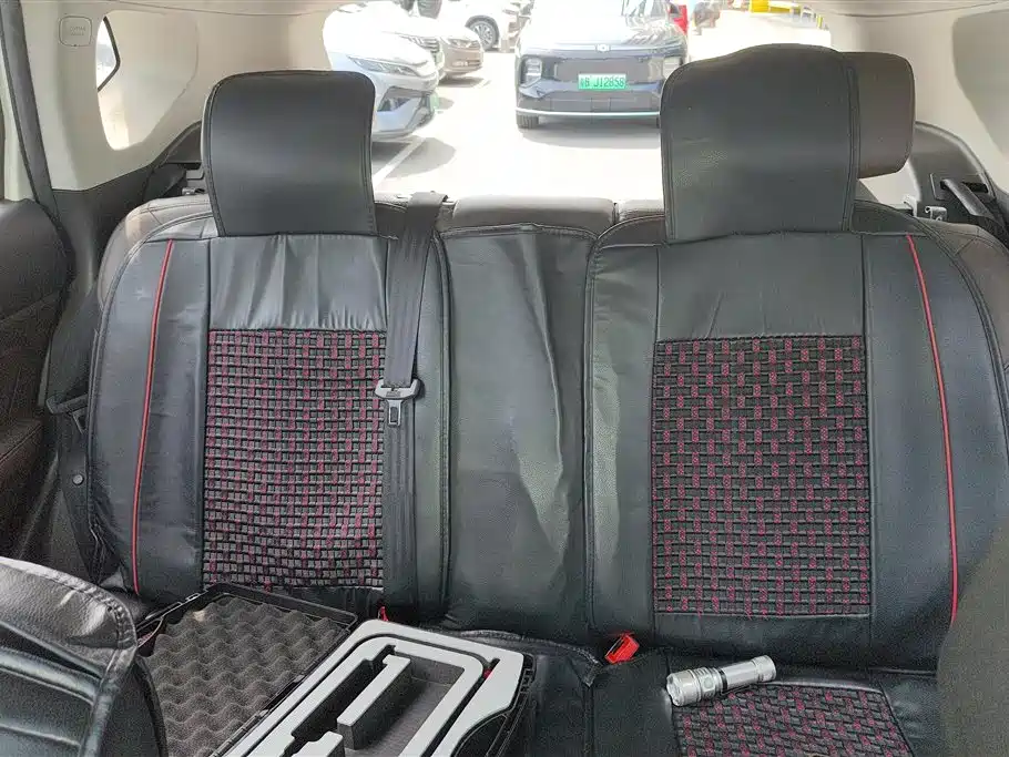 GAC Motor GS4 Hybrid 2018 — фото 11