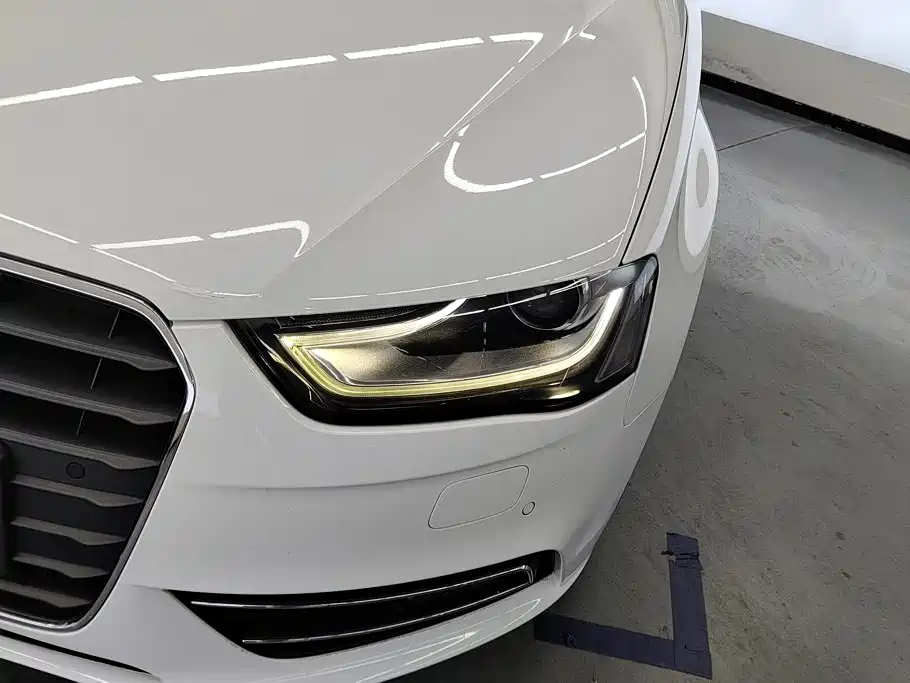 Audi A4L 2015 — фото 5