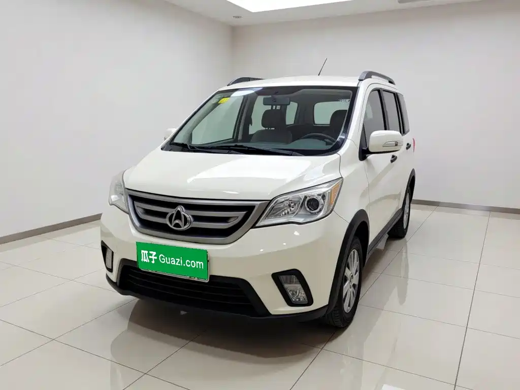Changan Oulove 2015