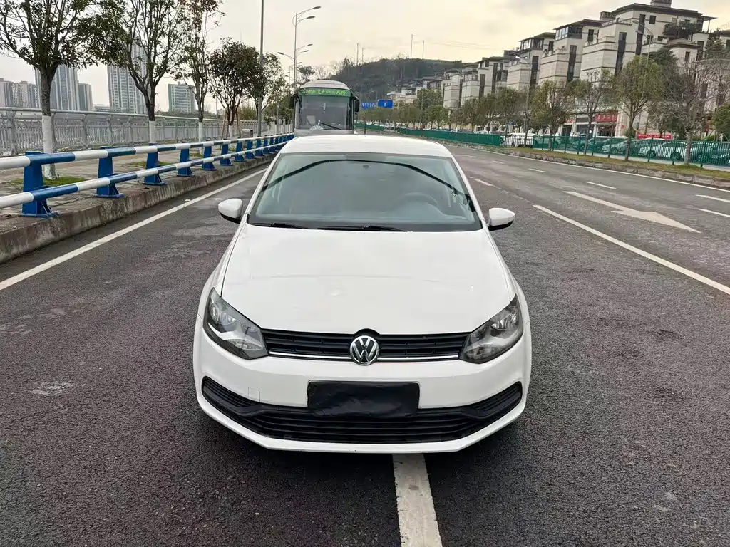 Volkswagen Polo 2016