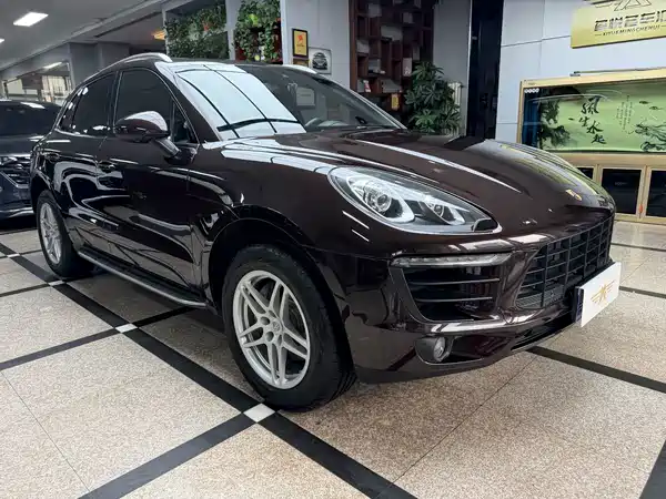 Porsche Macan 2016