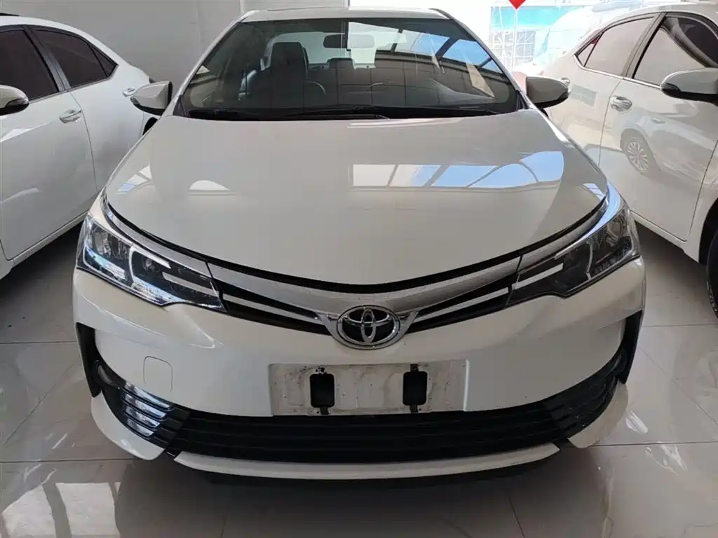 Toyota Corolla 2019 — фото 3
