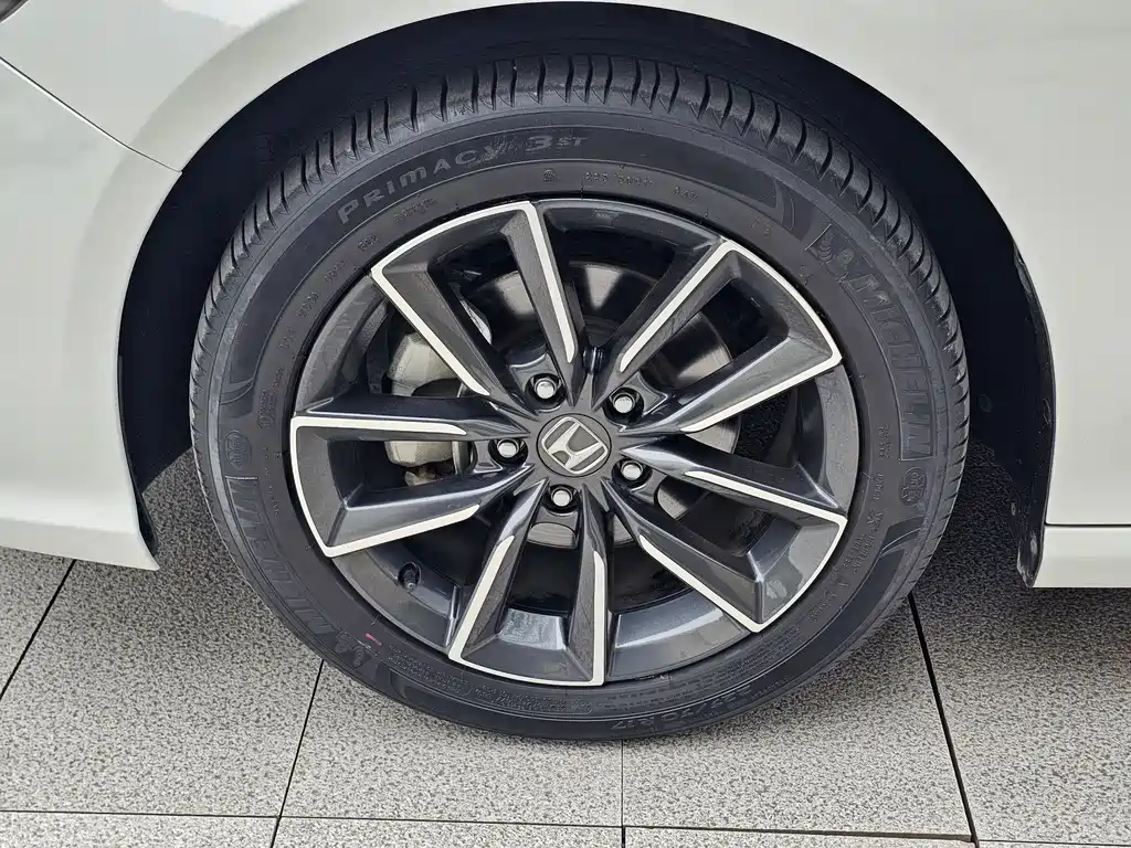 Honda Inspire 2022 — фото 18