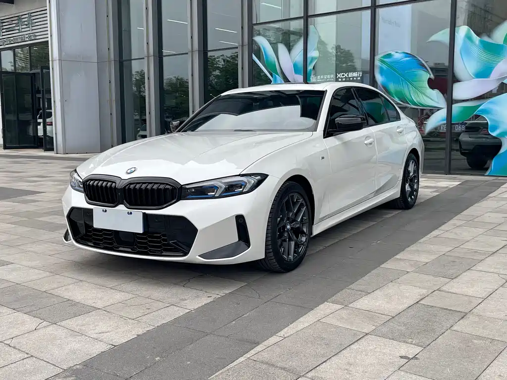 BMW 3 Series 2025 — фото 1