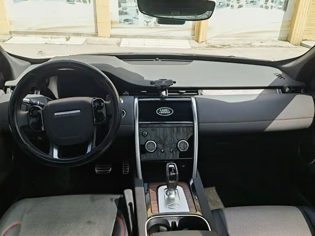 Land Rover Discovery Sport 2020 — фото 14