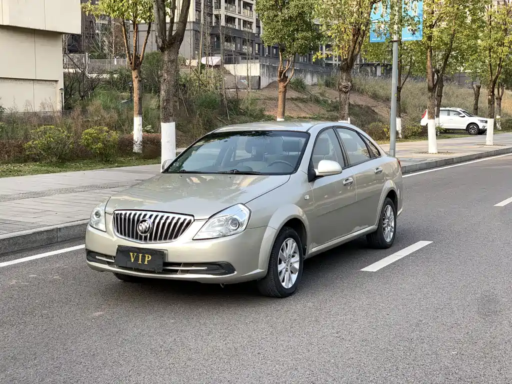 Buick Excelle 2015 — фото 1
