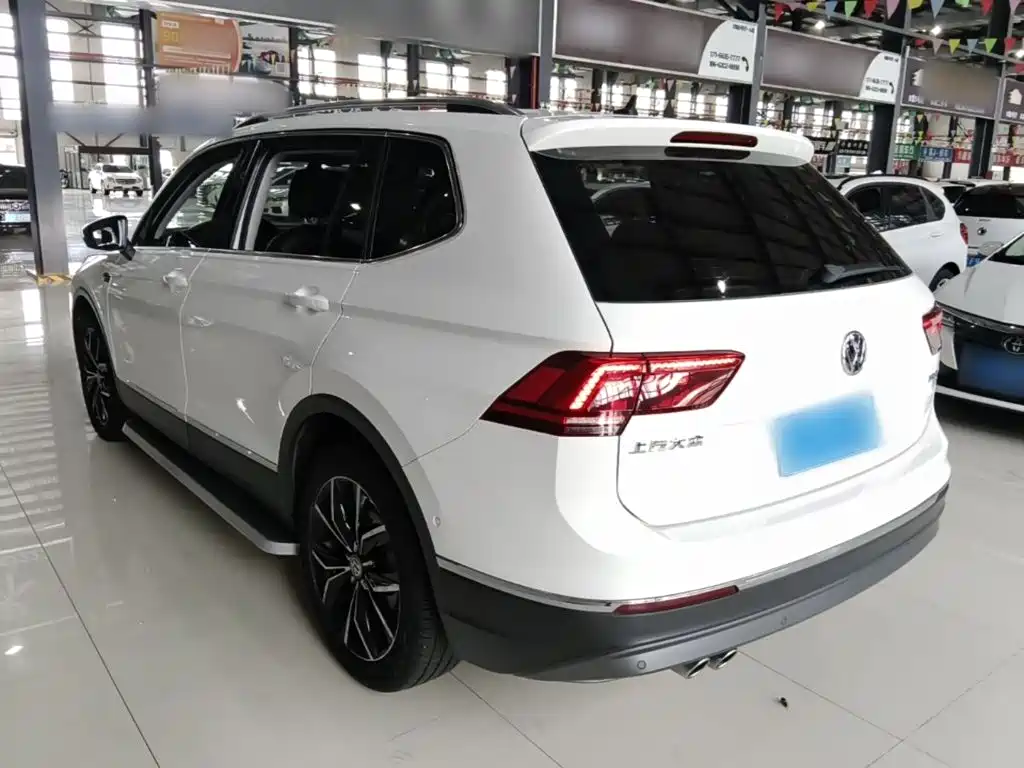 Volkswagen Tiguan L 2018 — фото 5