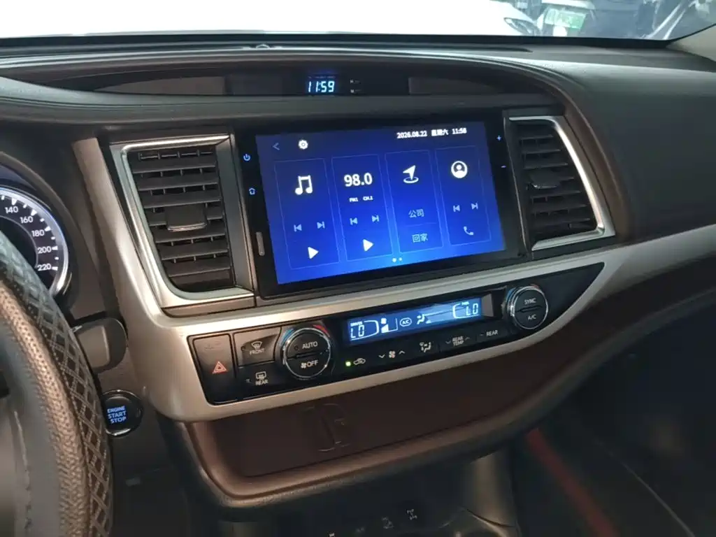 Toyota Highlander 2021 — фото 13