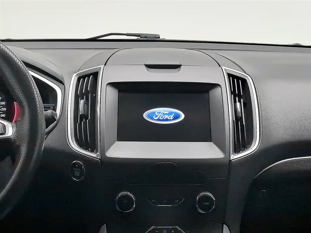 Ford Edge 2019 — фото 12