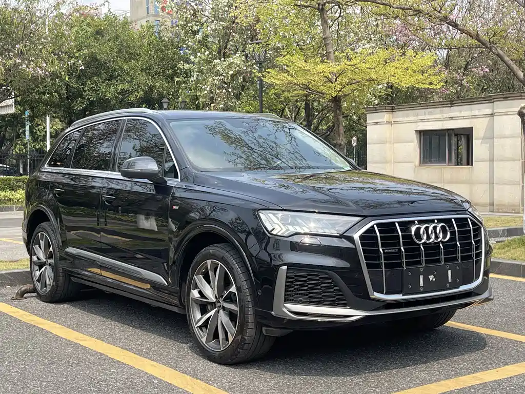 Audi Q7 2021 — фото 3