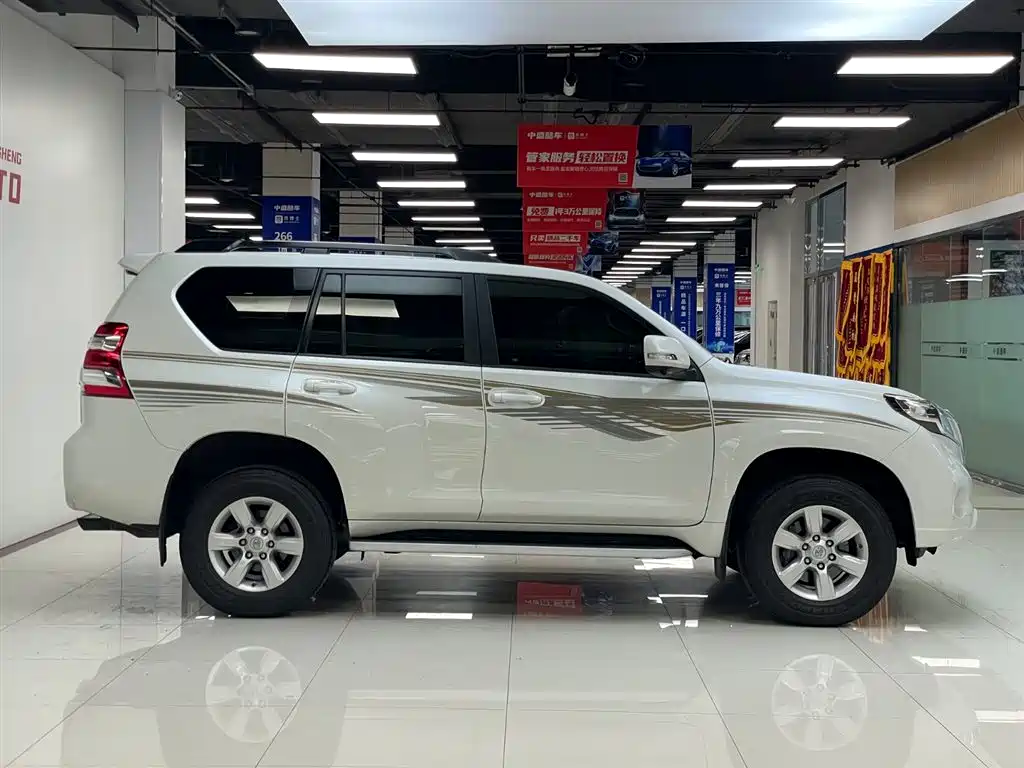 Toyota Prado 2016 — фото 3