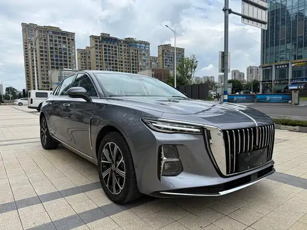 Hongqi H5 PHEV 2025