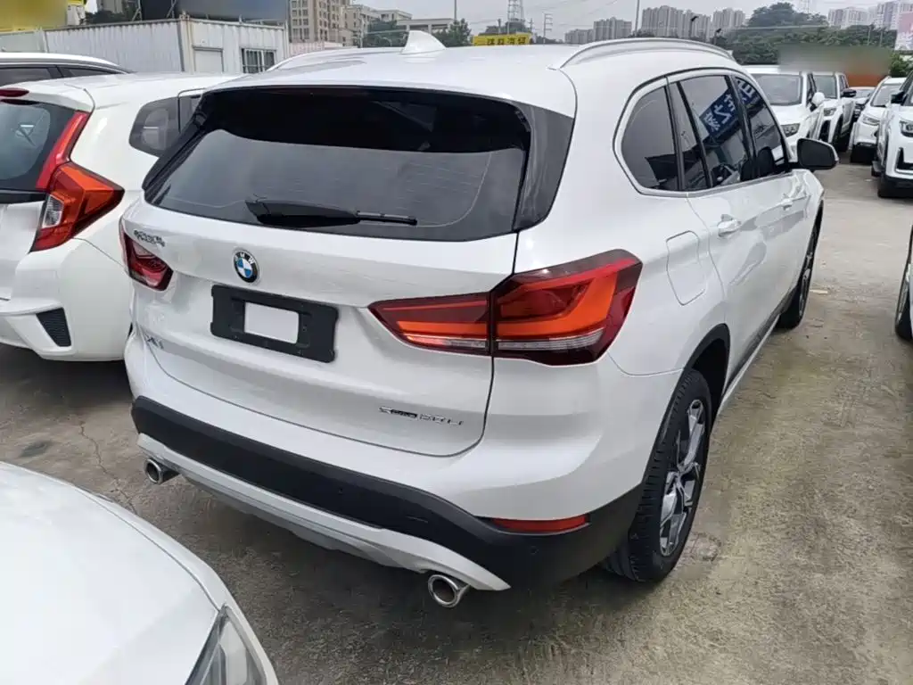 BMW X1 2022 — фото 7