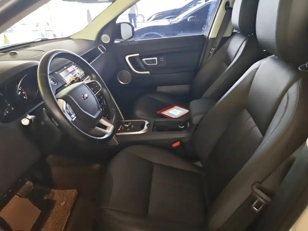 Land Rover Discovery Sport 2018 — фото 15