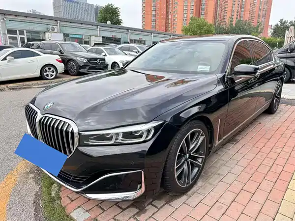 BMW 7 Series 2021