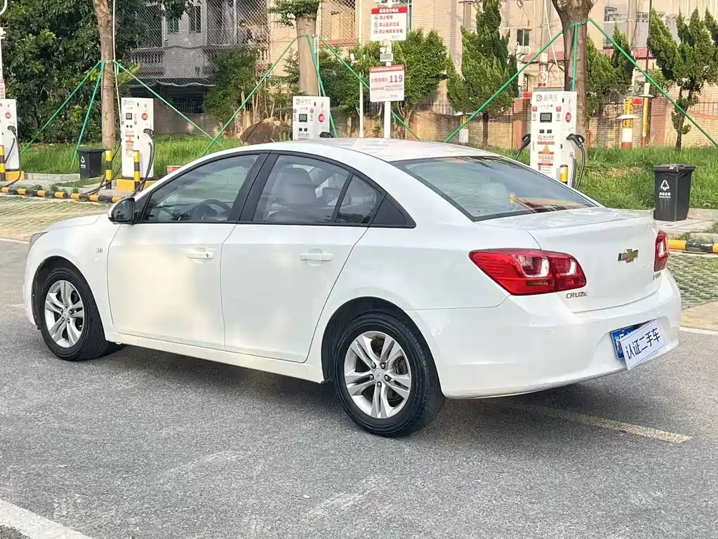 Chevrolet Cruze 2016 — фото 24