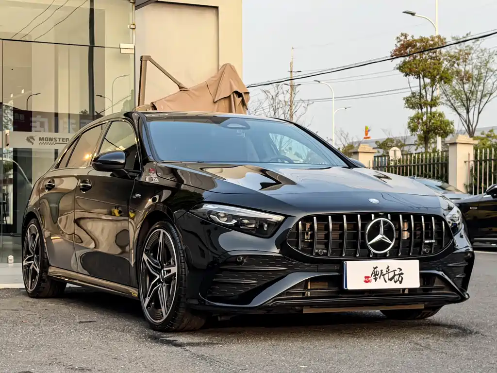 Mercedes-Benz A-Class AMG 2026 — фото 3