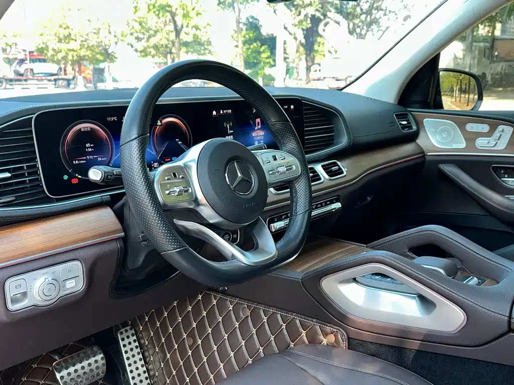 Mercedes-Benz GLS 2024 — фото 12