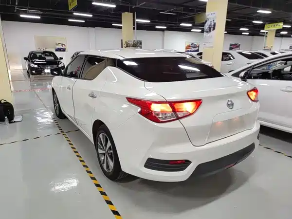 Nissan Bluebird 2018