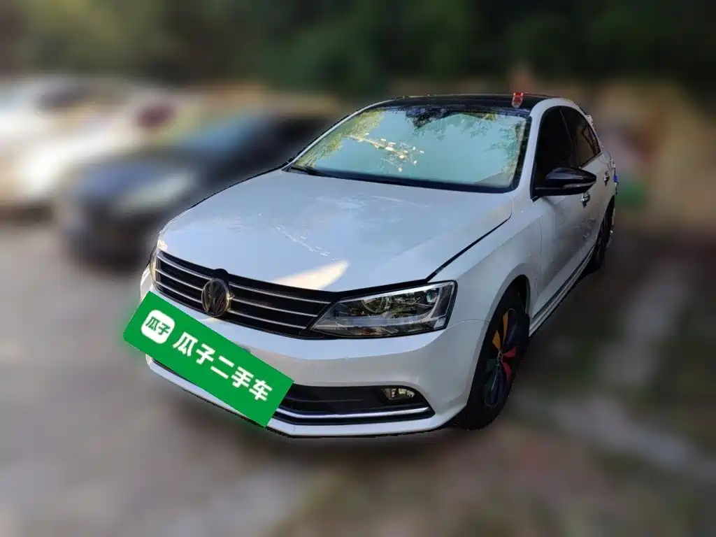 Volkswagen Sagitar 2019