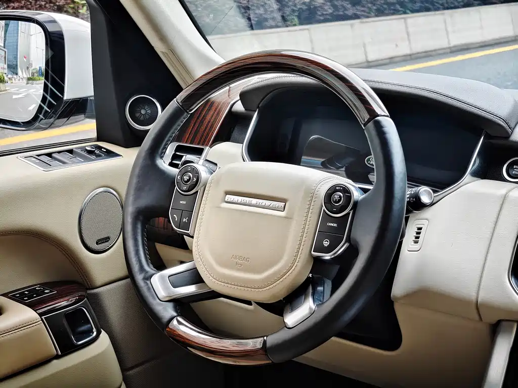 Land Rover Range Rover 2014 — фото 21