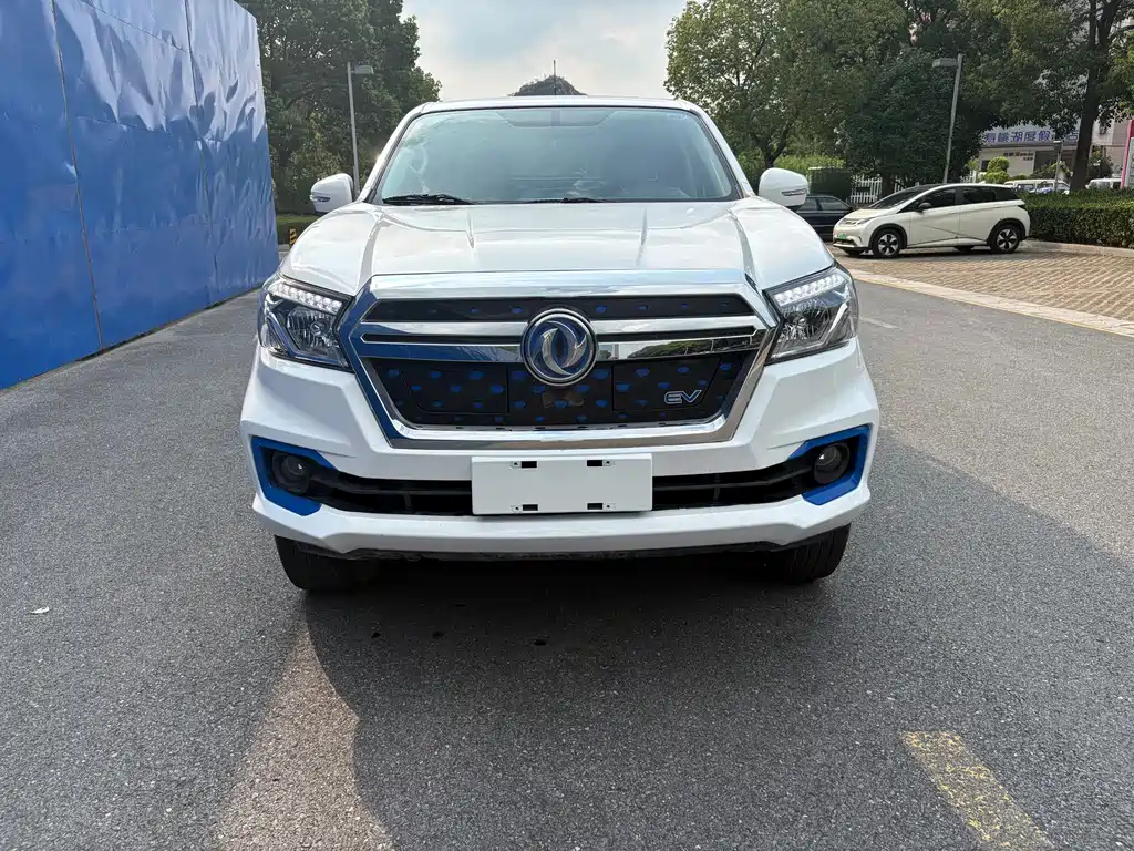 Dongfeng Ruiqi 6 New Energy 2023 — фото 2