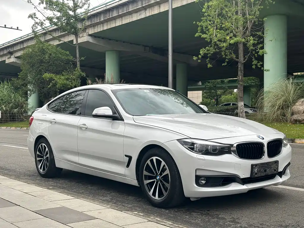 BMW 3 Series GT 2017 — фото 3