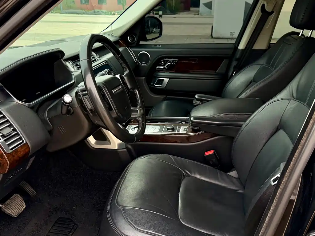 Land Rover Range Rover 2020 — фото 11
