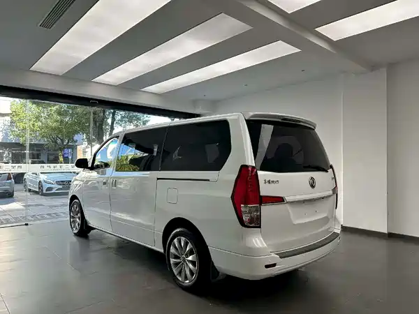 Dongfeng Fengxing CM7 2018