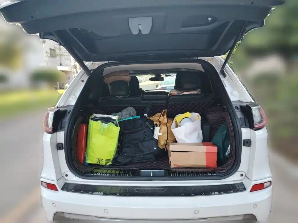 Jeep Cherokee 2020 — фото 15