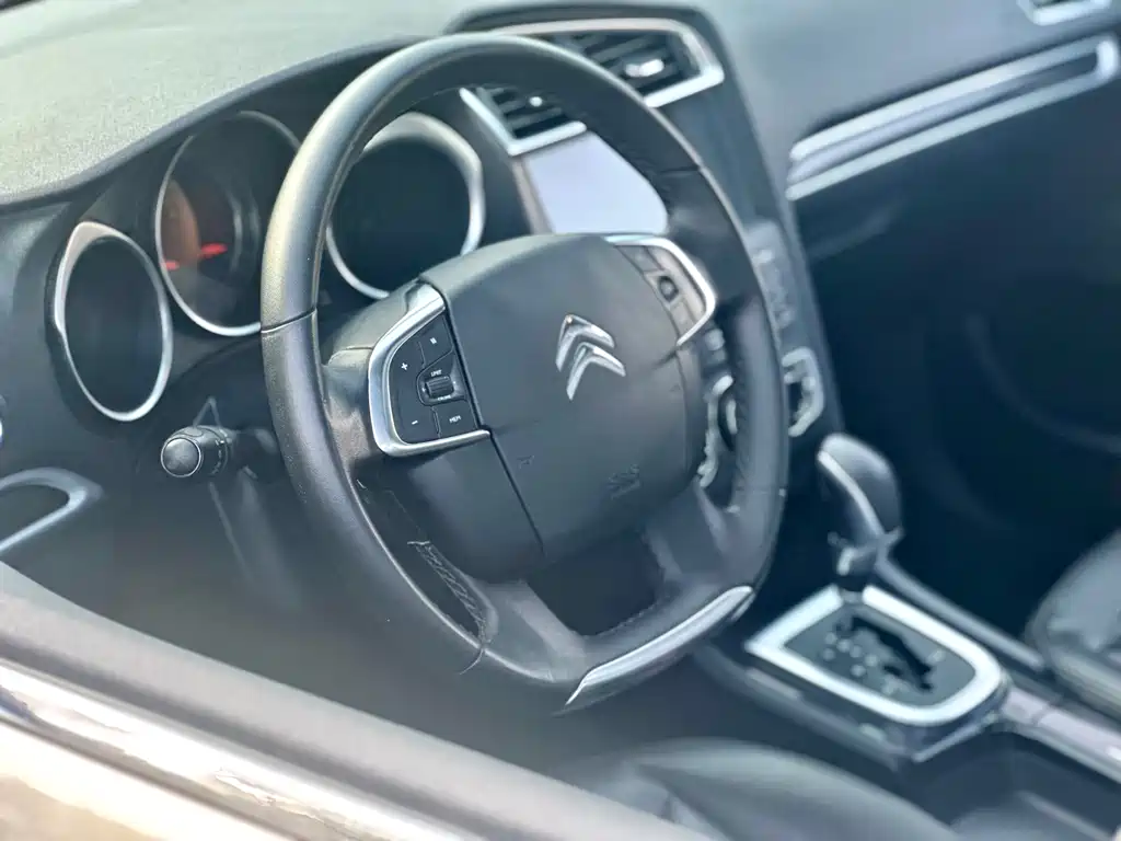 Citroen C4L 2015 — фото 29