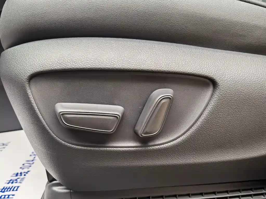 Toyota Vellfire 2024 — фото 18