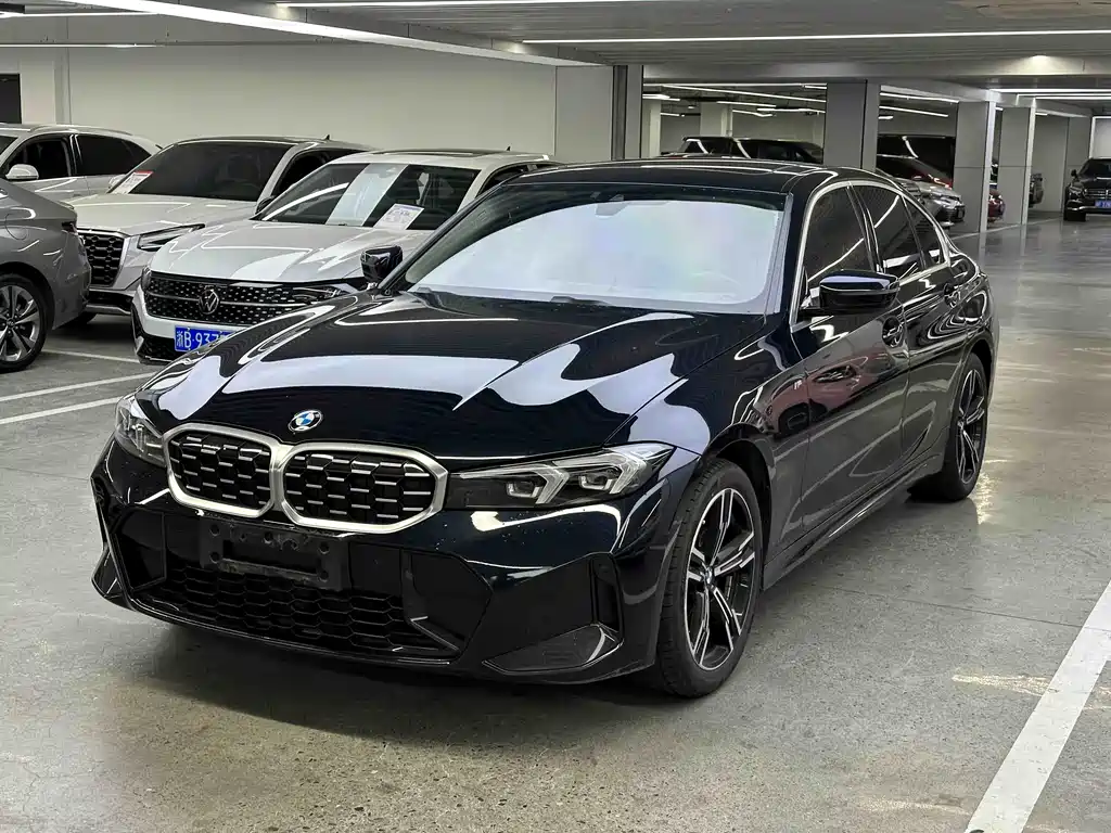 BMW 3 Series 2023 — фото 1