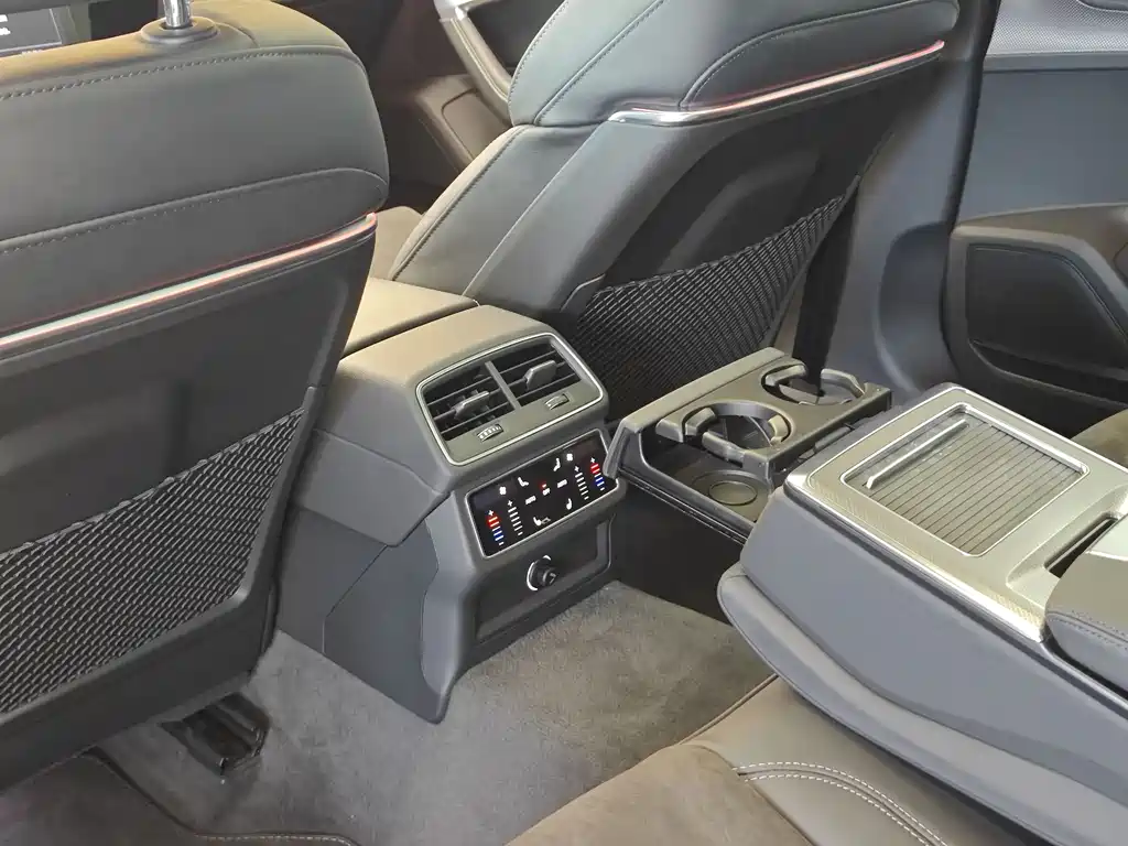 Audi A6L 2021 — фото 25