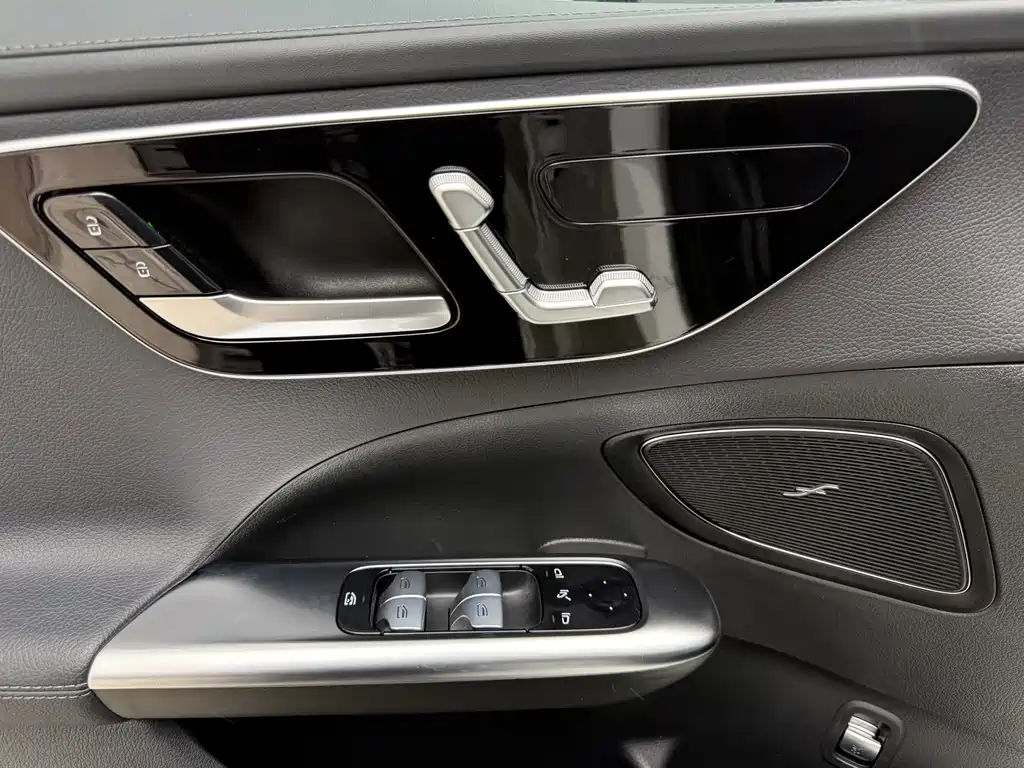 Mercedes-Benz C-Class 2022 — фото 18