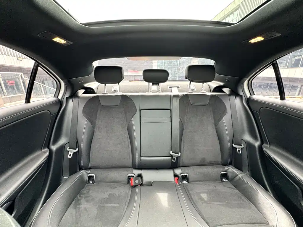 Mercedes-Benz A-Class 2023 — фото 9