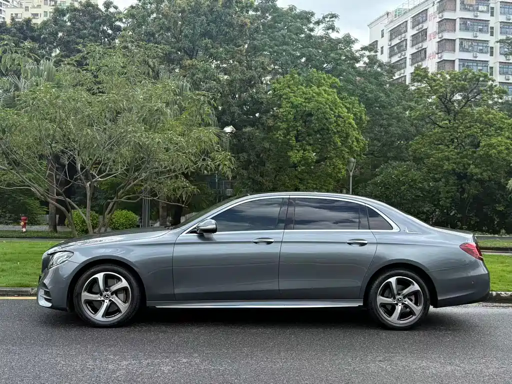 Mercedes-Benz E-Class 2017 — фото 3