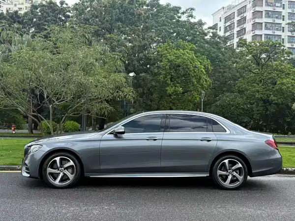 Mercedes-Benz E-Class 2017